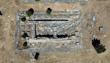 Τουρκία: Αρχαιολογικό μυστήριο στο Ιερό του Μήνα – Τα εκατοντάδες «μηνύματα» των αρχαίων προς τους θεούς