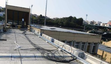 Ρομά εισέβαλαν σε σχολεία της Νεάπολης & πήραν καλώδια φωτοβολταϊκών: Πάνω από 450.000 ευρώ η αξία του έργου (φωτο)