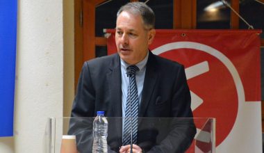 Μελέτης Μελετόπουλος: «Το κόμμα του Σαμαρά θα είναι πρώτο στις εκλογές» είπε ο καθηγητής του Πανεπιστημίου Γενεύης