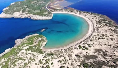 Μεσσηνία: Τρεις παραλίες που μοιάζουν βγαλμένες από καρτ ποστάλ – Βοϊδοκοιλιά, Γλώσσα και Χρυσή Ακτή