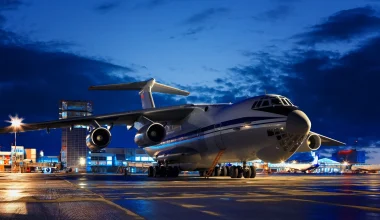 Έκτακτη αερομεταφορά εξοπλισμού και στρατιωτικού υλικού από τη Ρωσία στο Ιραν – Ποιο το σκεπτικό της Μόσχας