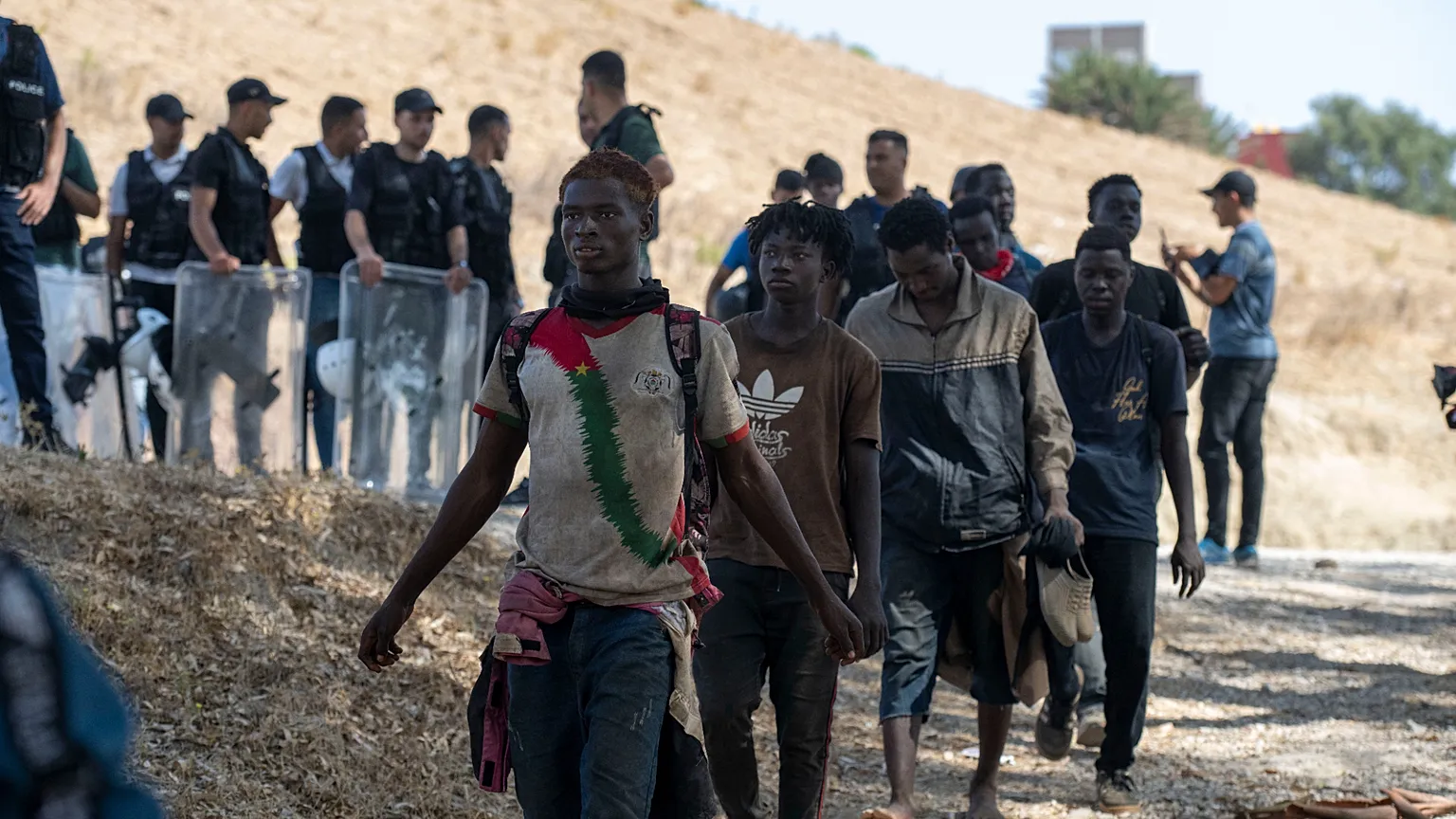 Σε «τεντωμένο σχοινί» η κατάσταση στη Θέουτα: Η ισπανική κυβέρνηση αδιαφορεί παντελώς για τους ντόπιους