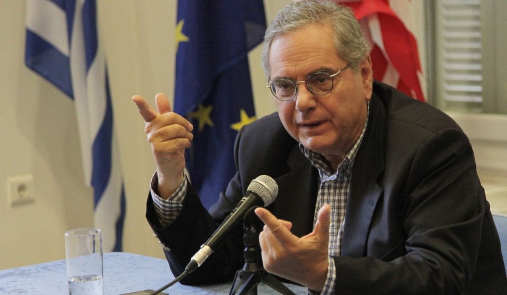 Α.Ανδριανόπουλος κατά κυβέρνησης: «Γύρω στους 200 παράνομους μετανάστες περισυλλέγονται καθημερινά από τη θάλασσα»