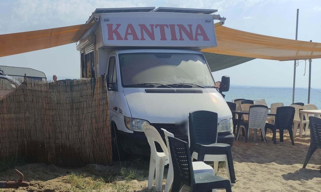 Ασυνείδητη 42χρονη πήγε και εγκατέστησε την καντίνα της σε προστατευόμενη περιοχή Natura – Δείτε φωτογραφίες