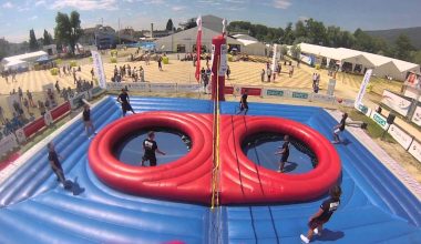 Bossaball: Το άθλημα πάνω σε τραμπολίνο που μοιάζει βγαλμένο από ταινία