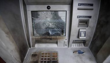 Μεσσηνία: Ανατίναξαν ΑΤΜ και άρπαξαν 200.000 ευρώ