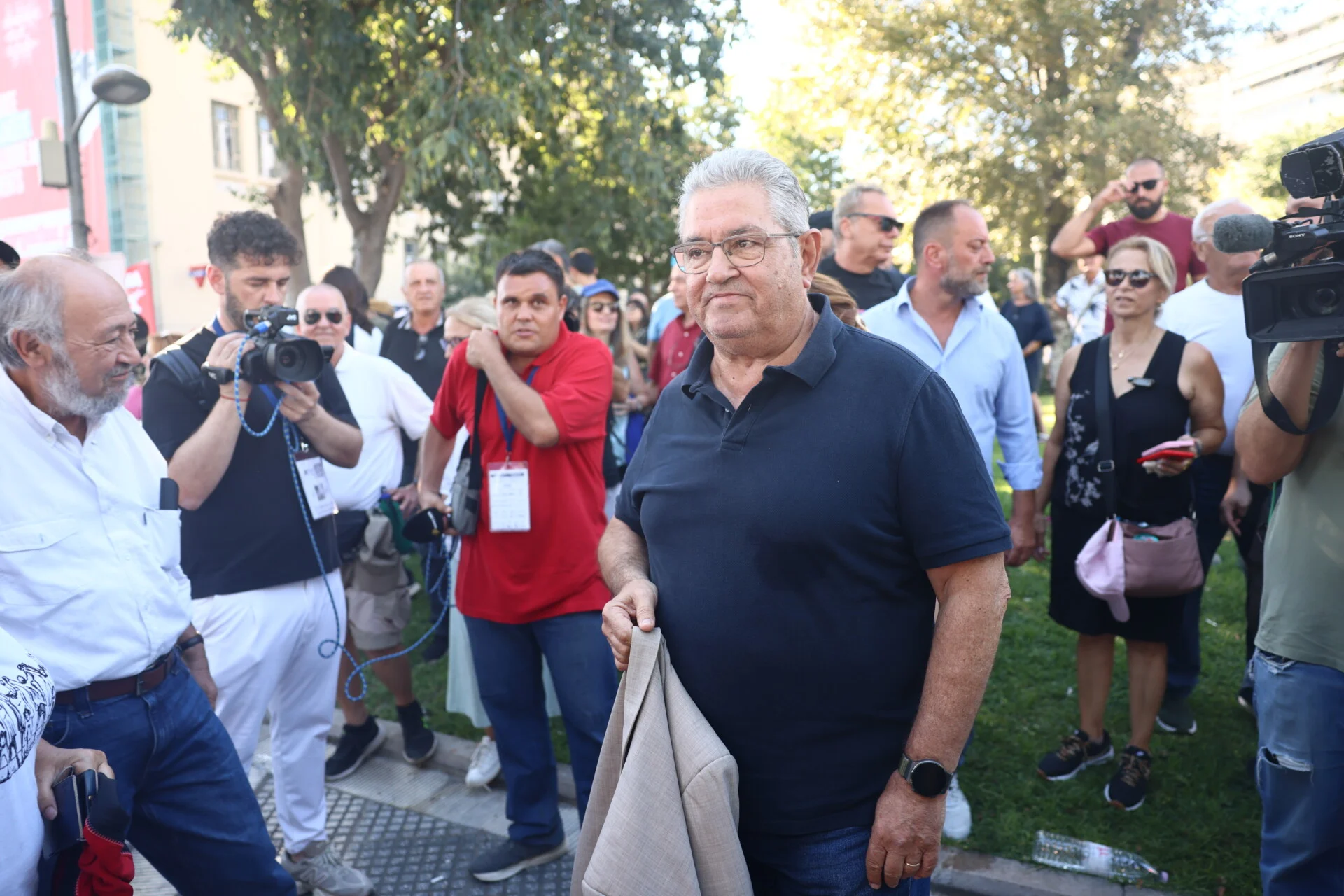 Δ.Κουτσούμπας από Θεσσαλονίκη: «Δώστε λεφτά για μισθούς, συντάξεις, Υγεία και Πρόνοια»