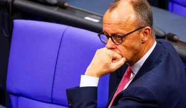 Ο Φρίντριχ Μερτς τοποθετήθηκε δημόσια για το drone με εκρηκτικά στο αεροδρόμιο της Λειψίας