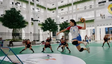 Tchoukball: Το άθλημα όπου δεν πρέπει να αφήσεις την μπάλα να ακουμπήσει το έδαφος