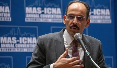 Τουρκικές διαρροές για τη μυστική επίσκεψη Καλίν στην Αθήνα: «Λάθος δρόμος η γραμμή ασφάλειας μέσω Ισραήλ»