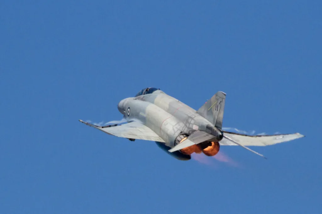 Επίδειξη θα πραγματοποιούσε το F-4E Phantom II που συνετρίβη χθες στην Τανάγρα και όχι απλή διέλευση