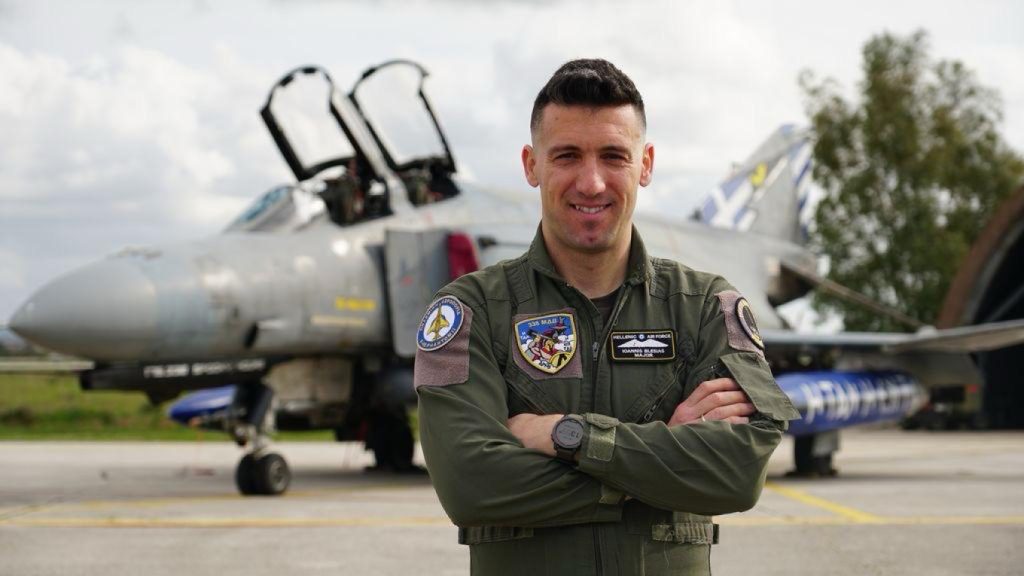 Συντριβή F-4 στην Τανάγρα: Μοναχογιός τεχνικού της ΠΑ και πατέρας ενός αγοριού ο άτυχος Επισμηναγός