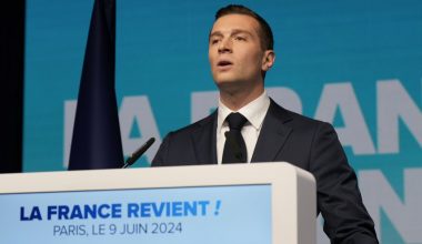 Ζ.Μπαρντελά: «Τέλος στην άνευ όρων στήριξη της Ουκρανίας»