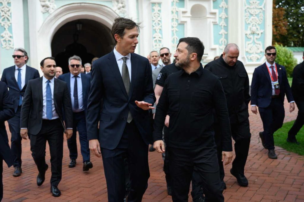 Αυτό είναι το σχέδιο ειρήνης Τραμπ: Πλήρης αποχώρηση των Ουκρανών από το Ντονμπάς, ουδετερότητα και εκλογές