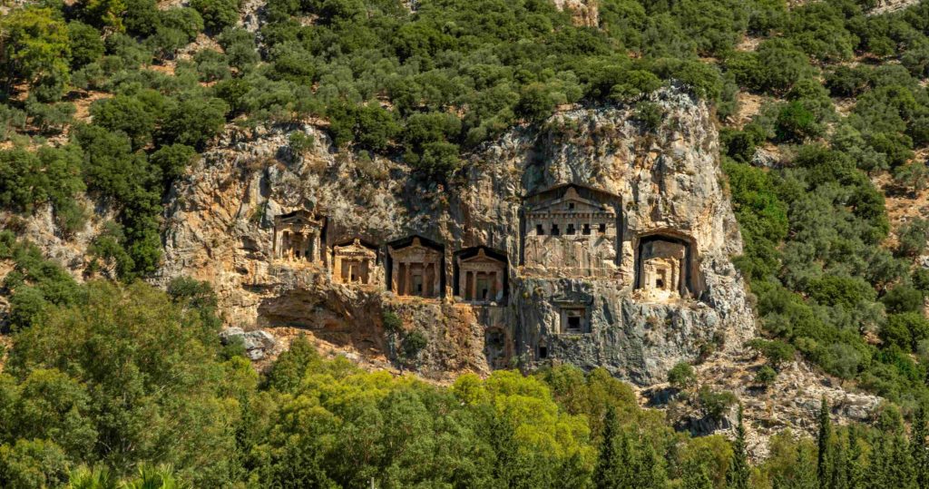 Τι είναι οι «πόλεις των νεκρών» που υπάρχουν σε διάφορα μέρη του κόσμου