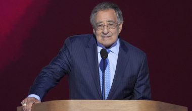 Πρώην ΥΠΑΜ ΗΠΑ Λίον Πανέτα: «Ο πόλεμος με το Ιράν μπορεί να συνεχιστεί για άλλους έξι μήνες»