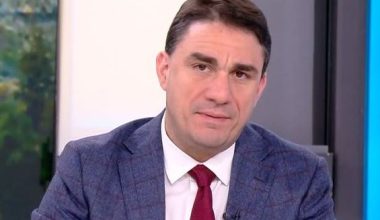 Κ. Τσουκαλάς: «Ο 13ος μισθός είναι διαφορετικός από τα 500 ευρώ που ανακοίνωσε ο Κ.Μητσοτάκης»