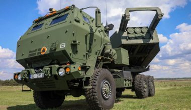 Η Σουηδία θα αγοράσει HIMARS από τις ΗΠΑ έναντι 729 εκατ. δολαρίων – Πότε θα ξεκινήσει η παράδοση