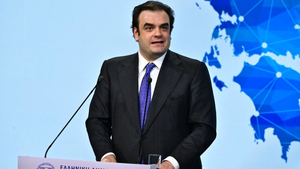 Κ.Πιερρακάκης: Σε εξέλιξη η εξειδίκευση των μέτρων που παρουσιάστηκαν στην ΔΕΘ (live)