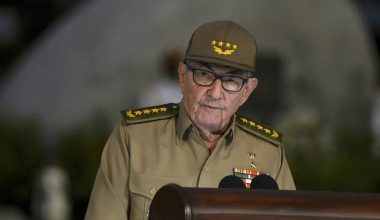Κούβα: Νέα δημόσια εμφάνιση του 95χρονου πρώην προέδρου της χώρας Ρ.Κάστρο (βίντεο)