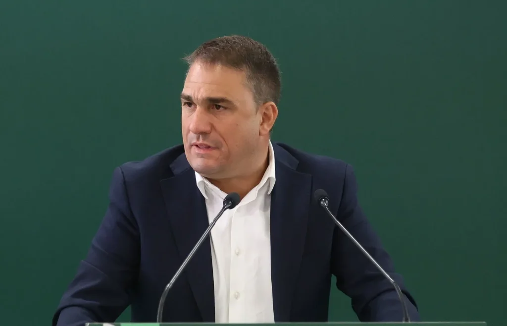 Κ.Τσουκαλάς: «Η  κυβέρνηση προαναγγέλλει μειώσεις και στο μεσοδιάστημα οι τιμές ανεβαίνουν»