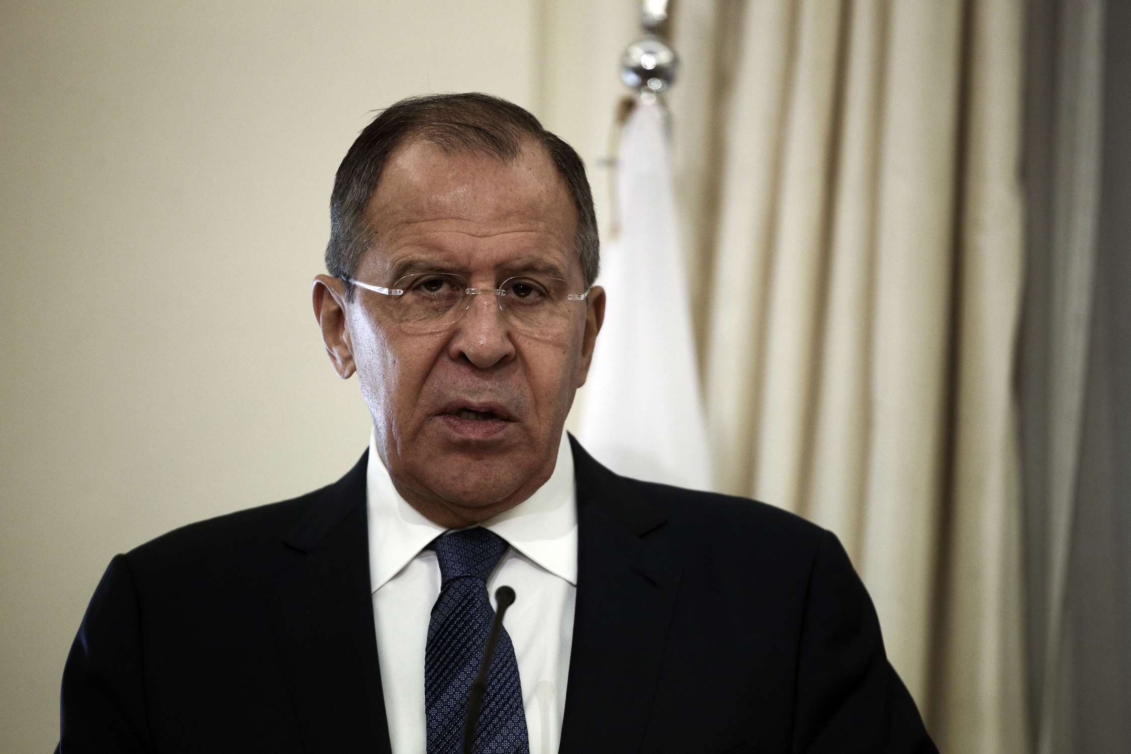 Σ.Λαβρόφ κατά ΕΕ: «Παρεμποδίζει την διευθέτηση της σύγκρουσης στην Ουκρανία»