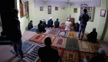Φέρνουν στην Αθήνα τον επικεφαλής της πακιστανικής εξτρεμιστικής Dawat-e-Islami