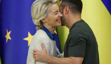 Φον ντερ Λάιεν: «Η Ουκρανία μπορεί να αγοράσει Patriot  με τα χρήματα των Ευρωπαίων φορολογούμενων»