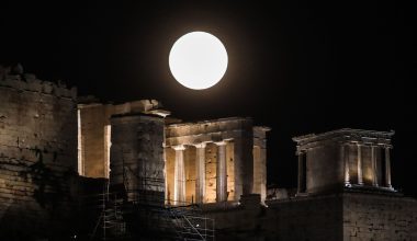 «Φεγγάρι του Καλαμποκιού»: Πότε θα φωτίσει τον ουρανό η πανσέληνος Σεπτεμβρίου