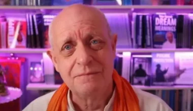 Τον φωνάζουν «Προφήτη της Καταστροφής»: Οι νέες δυσοίωνες προβλέψεις για Ρωσία, Κίνα και Βρετανία