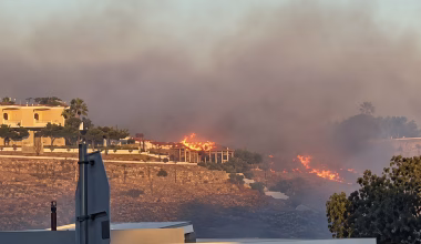 Εύβοια: Χειροπέδες σε άνδρα για την φωτιά στην Κάρυστο – Του επιβλήθηκε διοικητικό πρόστιμο
