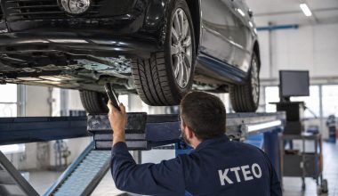 «Σεισμός» για χιλιάδες ιδιοκτήτες αυτοκινήτων: Το μεγάλο πρόβλημα που βρίσκουν τελευταία οι ελεγκτές στα ΚΤΕΟ
