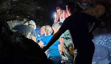 Σέριφος: Γυναίκα έπεσε σε σπήλαιο βάθους πέντε μέτρων – Επιχείρηση για τον απεγκλωβισμό της