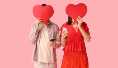 Dating: Το «clear-coding» αλλάζει τα δεδομένα – Γιατί οι singles θέλουν πλέον ξεκάθαρες προθέσεις