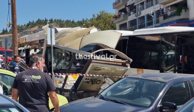 Αναστάτωση στη Νεάπολη Θεσσαλονίκης: Σύγκρουση λεωφορείων του ΟΑΣΘ με 3 τραυματίες – Δείτε φωτογραφίες