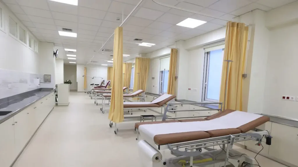 Θεσσαλονίκη: Υπάλληλος καθαρισμού έκλεβε επί 15 χρόνια σεντόνια και τρόφιμα από νοσοκομείο!