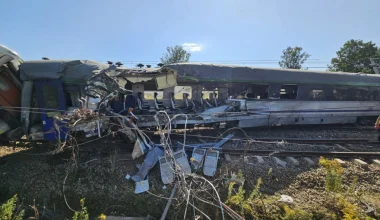 Πολωνία: Επιβατική αμαξοστοιχία συγκρούστηκε με μπετονιέρα – Τουλάχιστον ένας νεκρός και 20 τραυματίες (βίντεο)