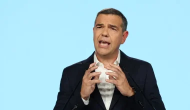 Σε εξέλιξη η συνέντευξη Τύπου του Α.Τσίπρα στο Βελλίδειο στο πλαίσιο της 90ής ΔΕΘ (live)