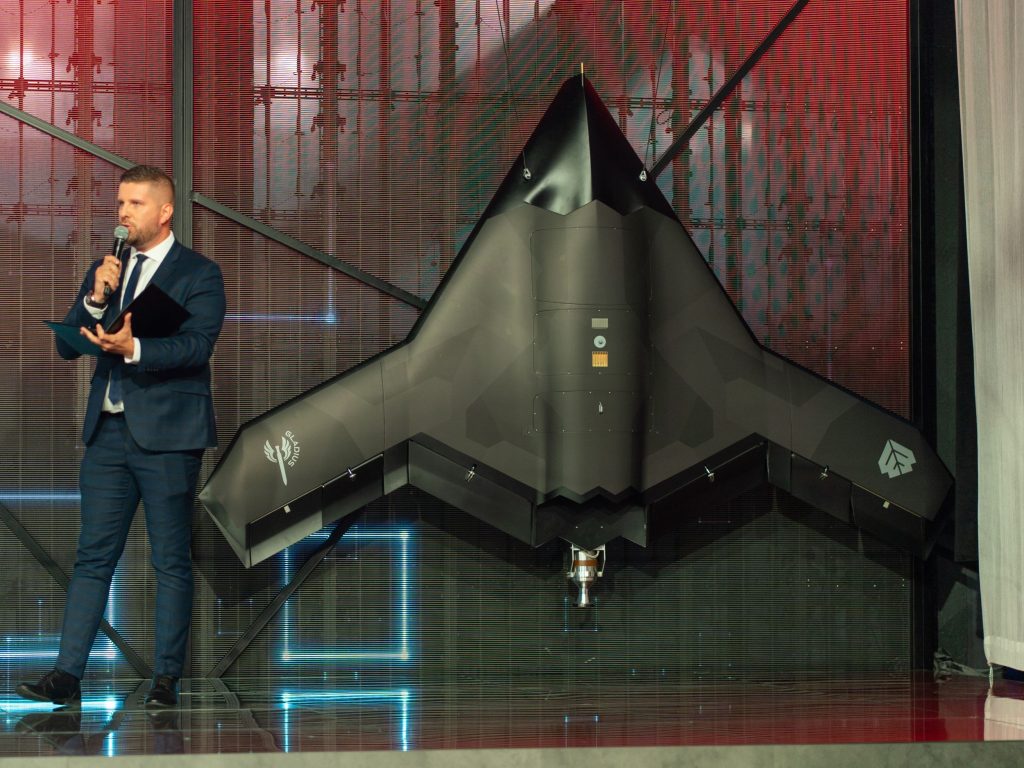 Warmate 30: Το νέο πολωνικό drone με εμβέλεια 250 χλμ. και τεχνολογία stealth (βίντεο – φωτο)