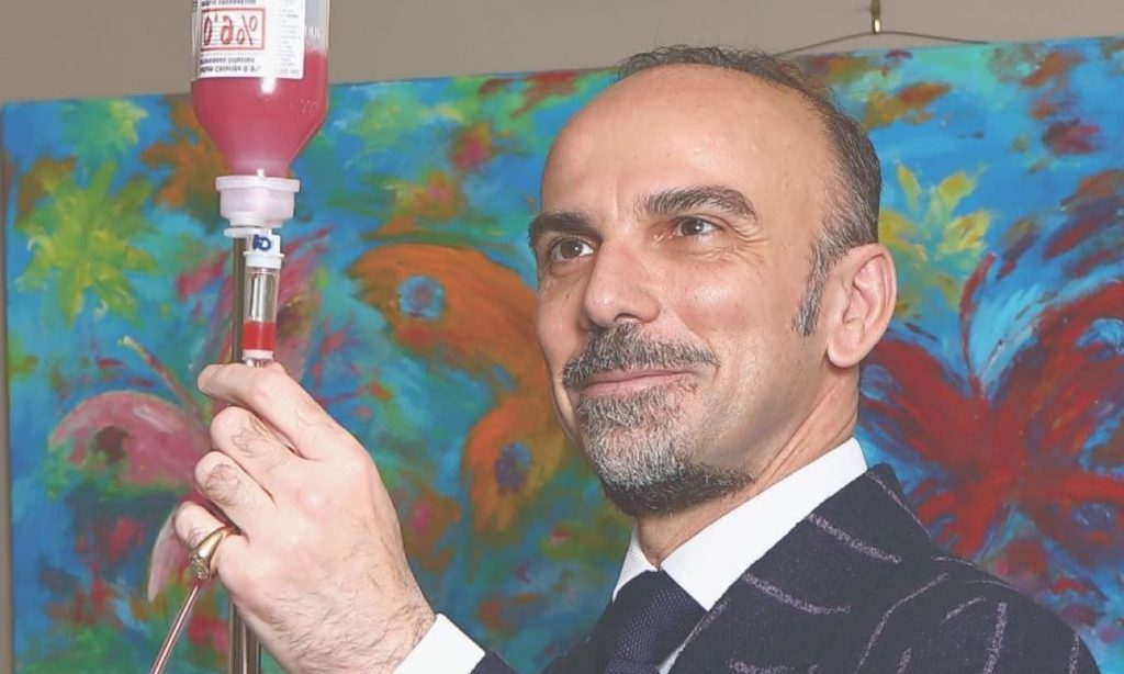 Καταγγελία για την κλινική του Ηλία Θεοδωρόπουλου: «Μου είπε ότι βλέπει ένα “καρκινάκι” στο συκώτι ή στο πάγκρεας»