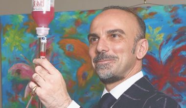 Καταγγελία για την κλινική του Ηλία Θεοδωρόπουλου: «Μου είπε ότι βλέπει ένα “καρκινάκι” στο συκώτι ή στο πάγκρεας»
