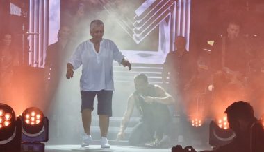 Όταν η μητέρα του Γιώργου Μαζωνάκη είχε χορέψει το «Ώρες Μικρές» σε συναυλία του στο Κατράκειο (βίντεο)