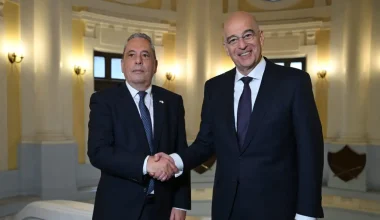 Συνάντηση Ν.Δένδια με τον Κύπριο ΥΠΑΜ: «Ελλάδα και Κύπρος στέκονται η μία δίπλα στην άλλη»