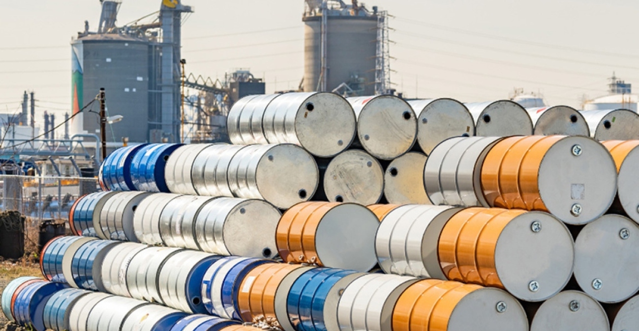 Πετρέλαιο: Πάνω από τα 102 δολάρια το Brent – Φόβοι για παρατεταμένο πόλεμο ΗΠΑ-Ιράν