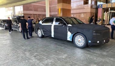 Ινδία: Aυτός είναι ο λόγος που «έντυσαν» το αυτοκίνητο του Σι Τζινπίνγκ με προστατευτικό κάλυμμα (βίντεο)
