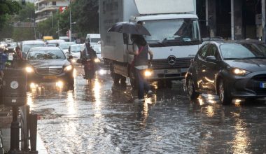 Έντονο μπουρίνι στη Θεσσαλονίκη: Ζημιές στην σκηνή που στήθηκε για την συναυλία του Α.Ρέμου (βίντεο)