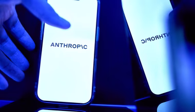 Anthropic: «Πρέπει να επιβραδύνουμε την ανάπτυξη της τεχνητής νοημοσύνης»