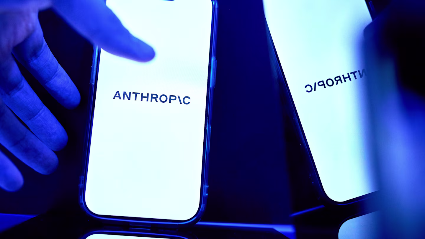 Anthropic: «Πρέπει να επιβραδύνουμε την ανάπτυξη της τεχνητής νοημοσύνης»