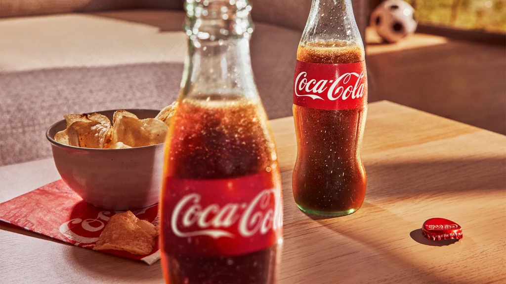 Γιατί η Coca-Cola και άλλα αναψυκτικά έχουν διαφορετική γεύση σε γυάλινο μπουκάλι και κουτάκι