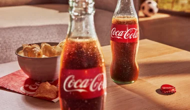 Γιατί η Coca-Cola και άλλα αναψυκτικά έχουν διαφορετική γεύση σε γυάλινο μπουκάλι και κουτάκι